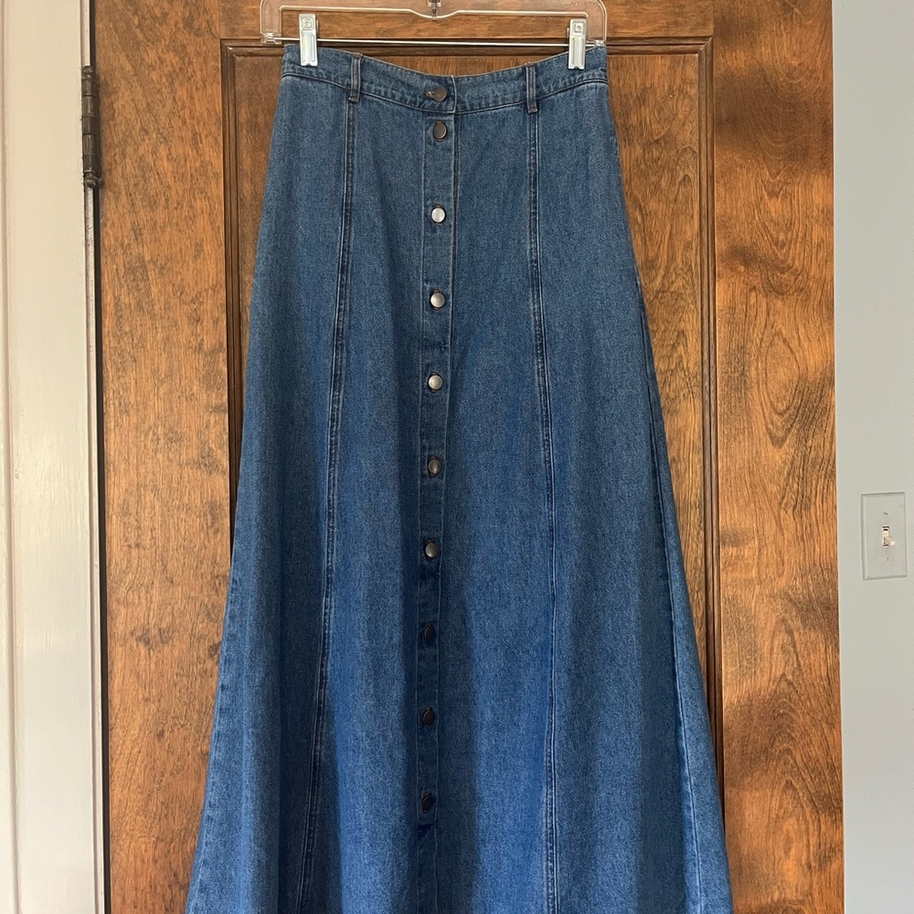 Xirena Denim Button Down Skirt size Small